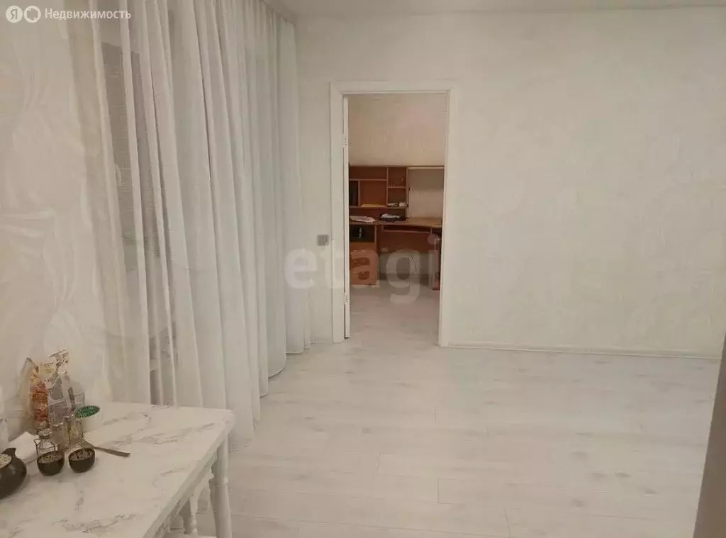 2-комнатная квартира: Омск, Космический проспект, 25 (45 м) - Фото 2