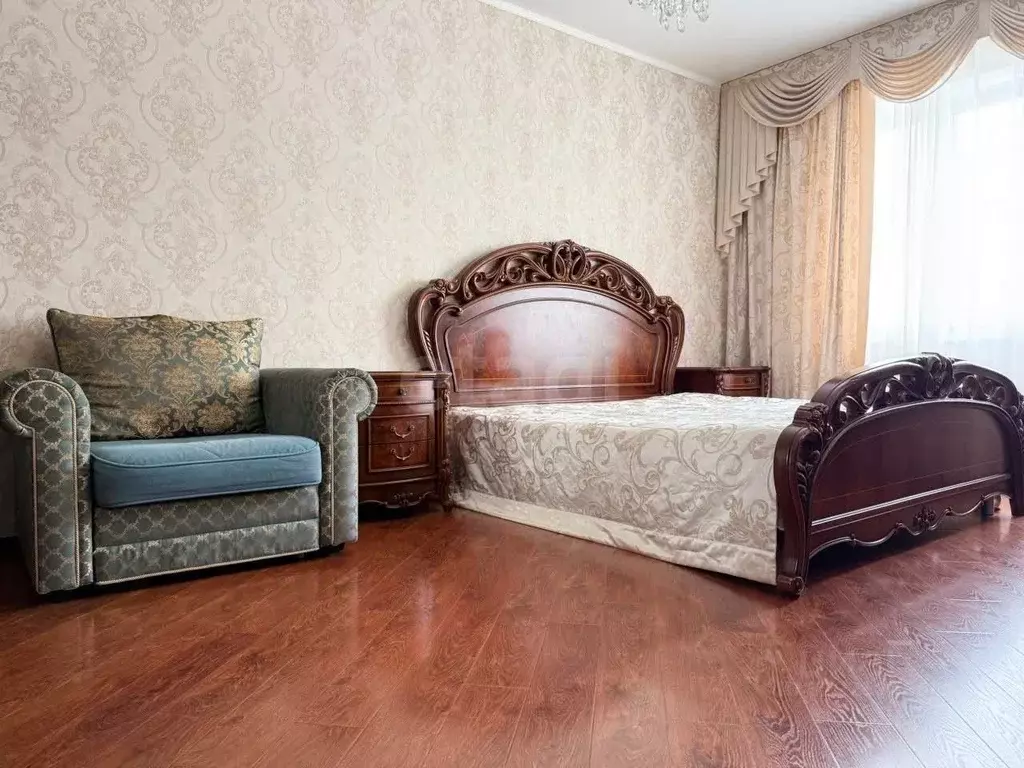 3-к кв. Саха (Якутия), Якутск ул. Петровского, 32 (78.2 м) - Фото 1