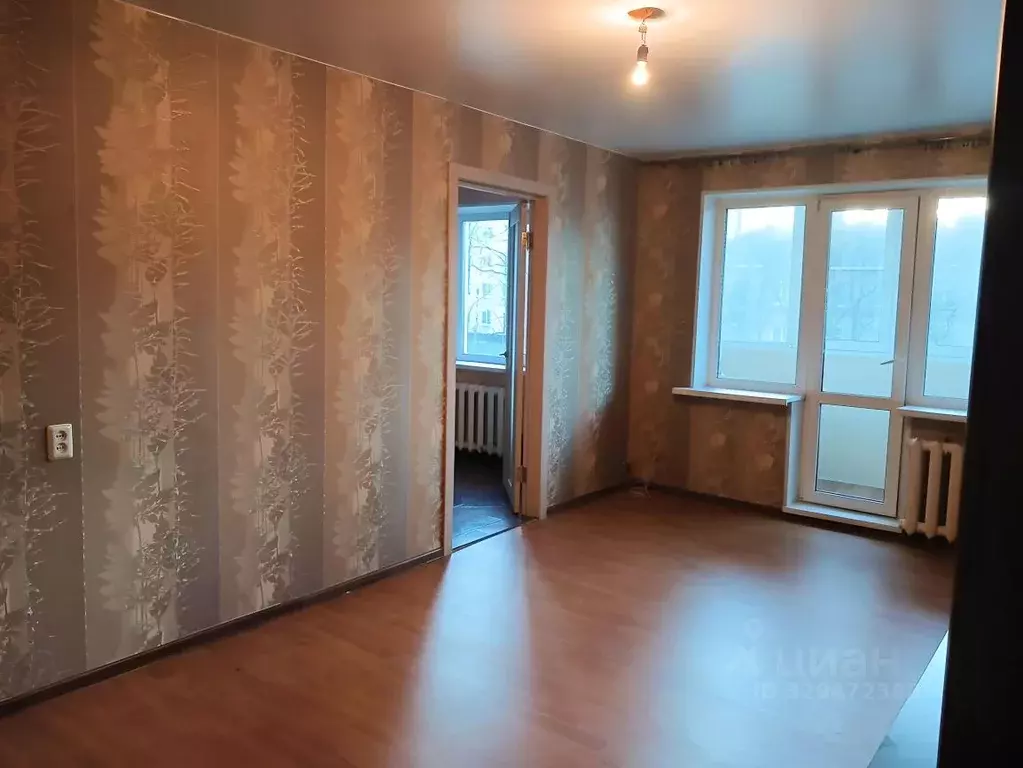 2-к кв. Ленинградская область, Гатчина ул. Урицкого, 21 (45.0 м) - Фото 2