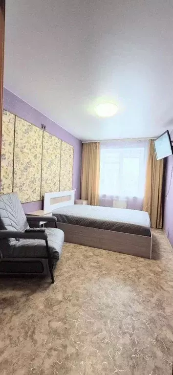 3-к кв. Омская область, Омск Взлетная ул., 7 (47.0 м) - Фото 1