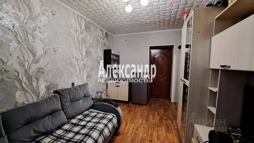 Комната Санкт-Петербург просп. Ударников, 17к1 (12.2 м) - Фото 0