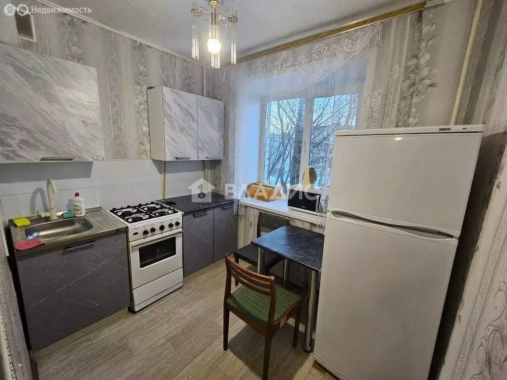 3-комнатная квартира: Вязники, микрорайон Дечинский, 4 (61.2 м) - Фото 1