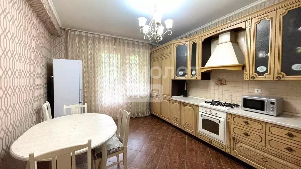 3-к кв. Курская область, Курск ул. Челюскинцев, 17 (99.6 м) - Фото 1