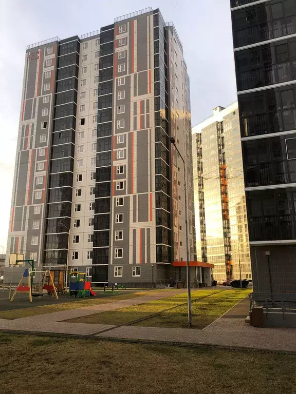 Продаётся 2-к квартира, 60.9 м - Фото 0