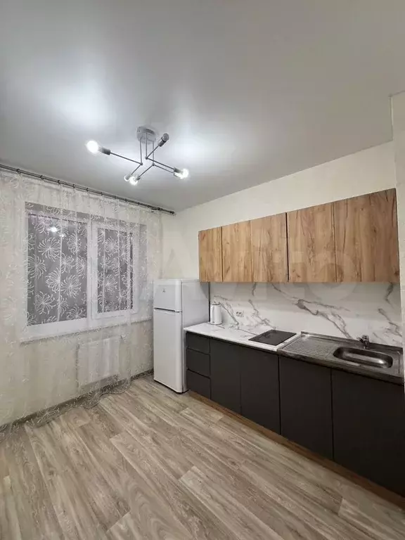 1-к. квартира, 40 м, 7/9 эт. - Фото 0