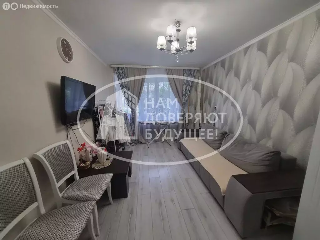 2-комнатная квартира: Чернушка, улица Ленина, 111 (47.8 м) - Фото 1