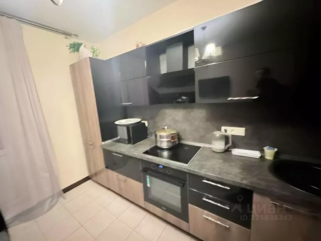 2-к кв. Московская область, Одинцово ул. Сколковская, 3В (76.0 м) - Фото 1