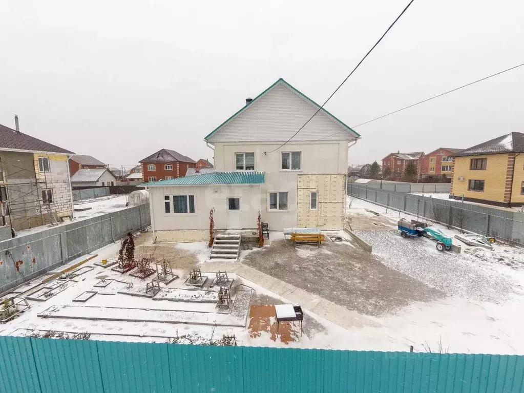 Дом в Тюменская область, Тюмень Казарово мкр, ул. Ромашковая (240 м) - Фото 1