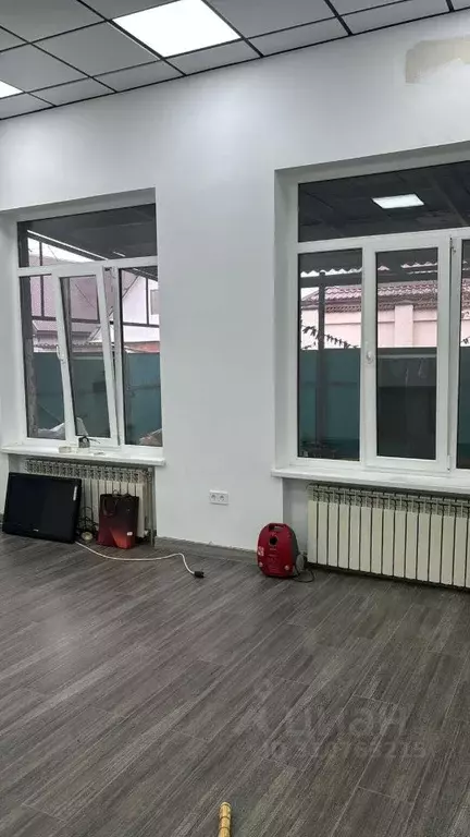 Помещение свободного назначения в Краснодарский край, Краснодар пос. ... - Фото 1