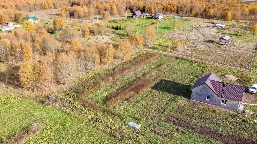 Участок в Ленинградская область, Волосовский район, д. Большая Вруда ... - Фото 0