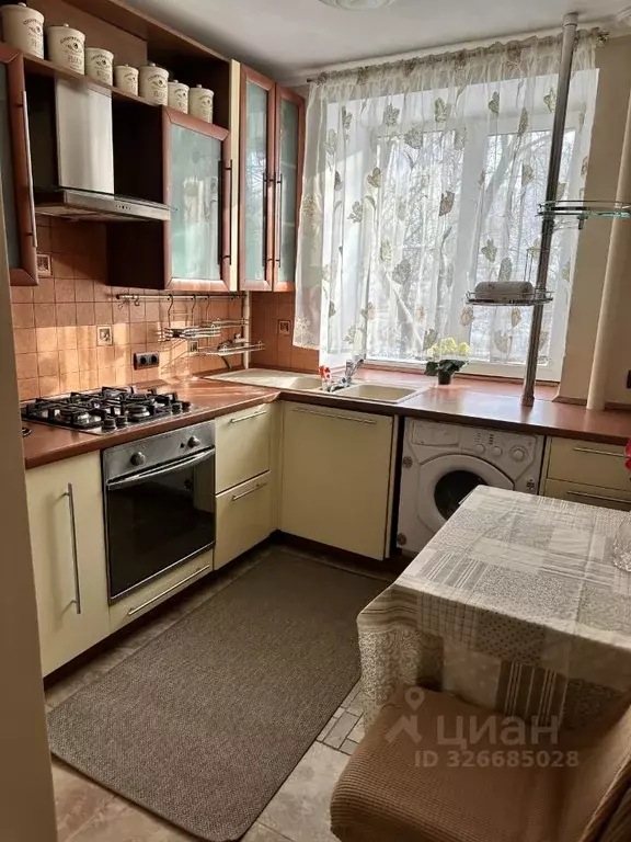 2-к кв. Московская область, Реутов Комсомольская ул., 5а (42.6 м) - Фото 1