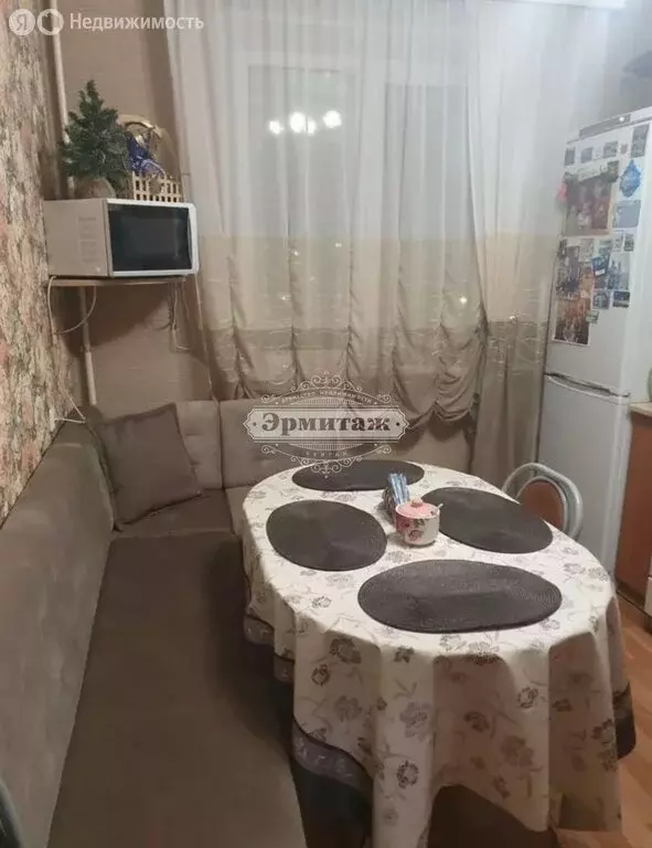 3-комнатная квартира: Курган, жилой район Заозёрный, 1-й микрорайон, ... - Фото 2