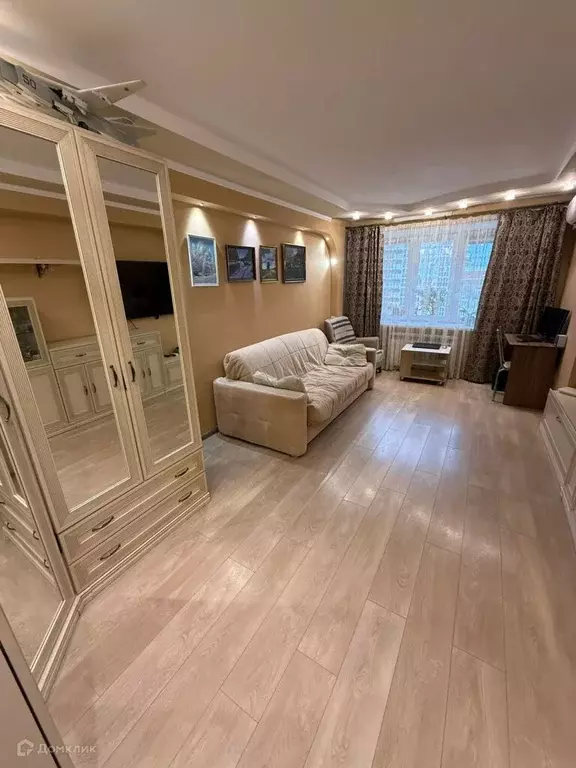 Продаётся 1-к квартира, 42 м - Фото 1
