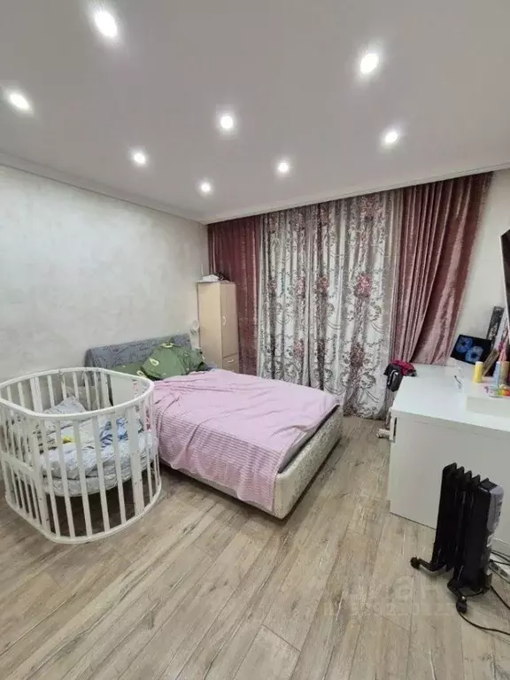 4-к кв. Москва, Москва, Московский г. ул. Бианки, 6к1 (97.6 м) - Фото 1