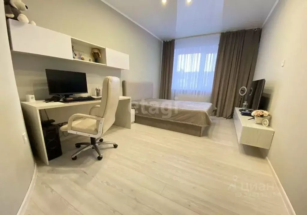 2-к кв. Краснодарский край, Ейск Коммунистическая ул. (89.0 м) - Фото 1