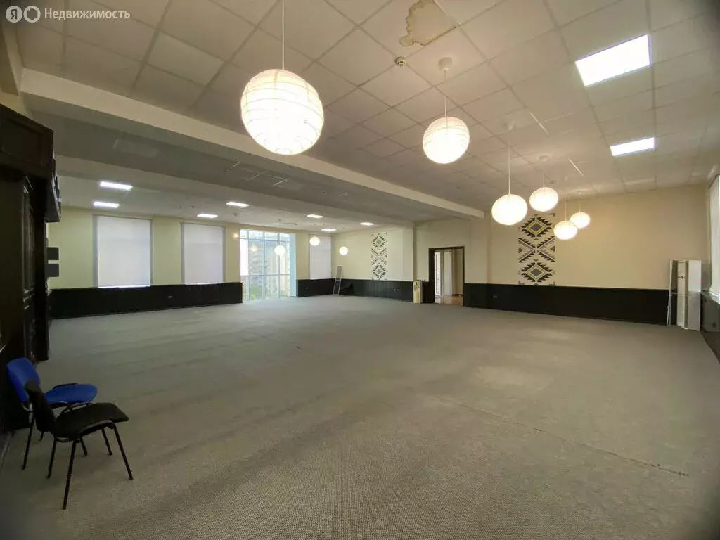 Помещение свободного назначения (900 м) - Фото 2