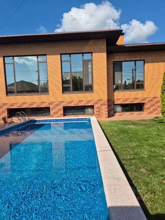 Дом в Краснодарский край, Краснодар Новознаменский жилрайон, ул. ... - Фото 1