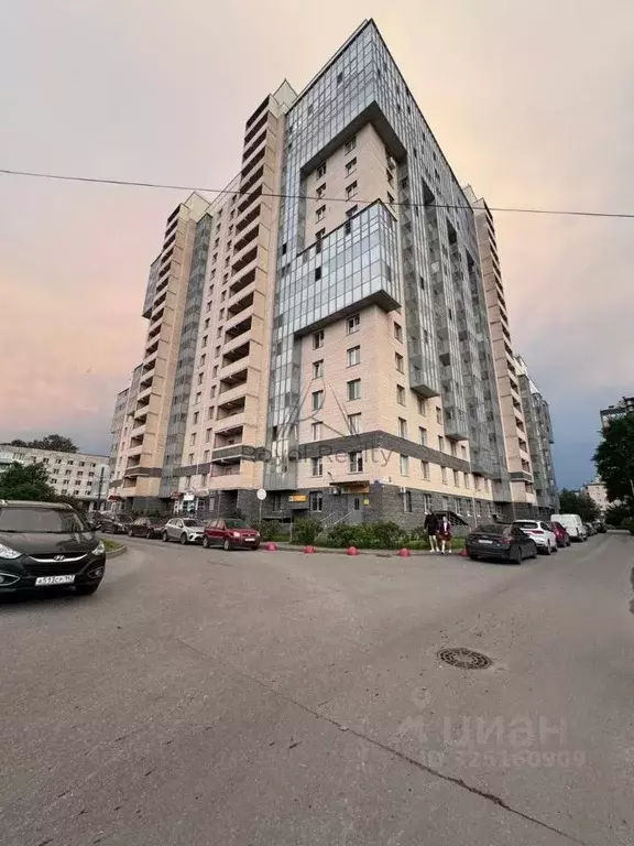 1-к кв. Ленинградская область, Кировск Набережная ул., 17 (35.0 м) - Фото 1