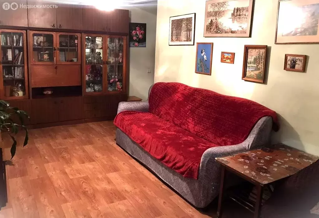 3-комнатная квартира: Находка, улица Гагарина, 5 (50.4 м) - Фото 1