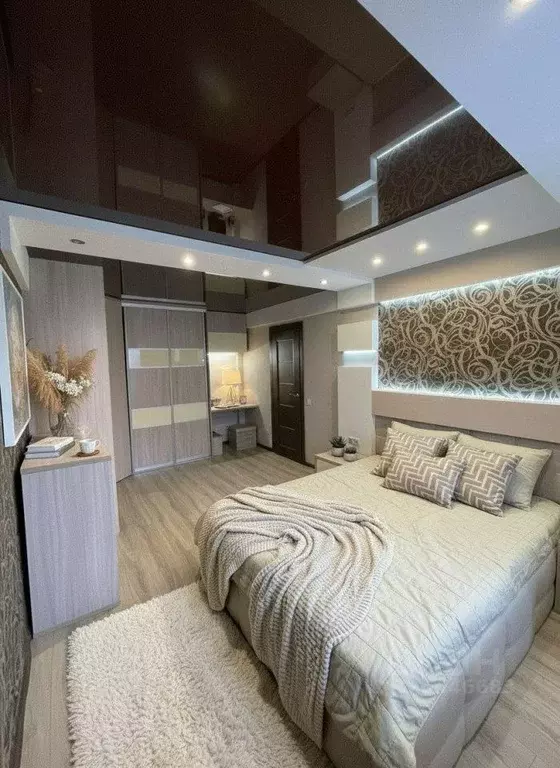 3-к кв. Свердловская область, Екатеринбург ул. Альпинистов, 24А (56.1 ... - Фото 2