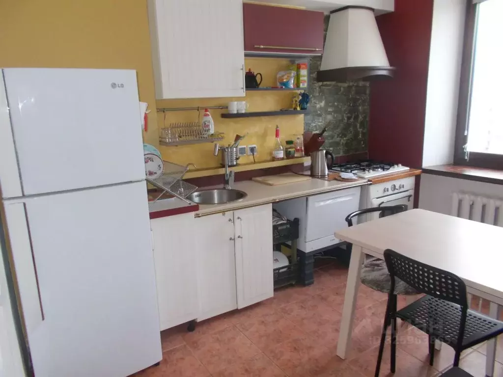 3-к кв. Ленинградская область, Кириши ул. Строителей, 2 (53.0 м) - Фото 1