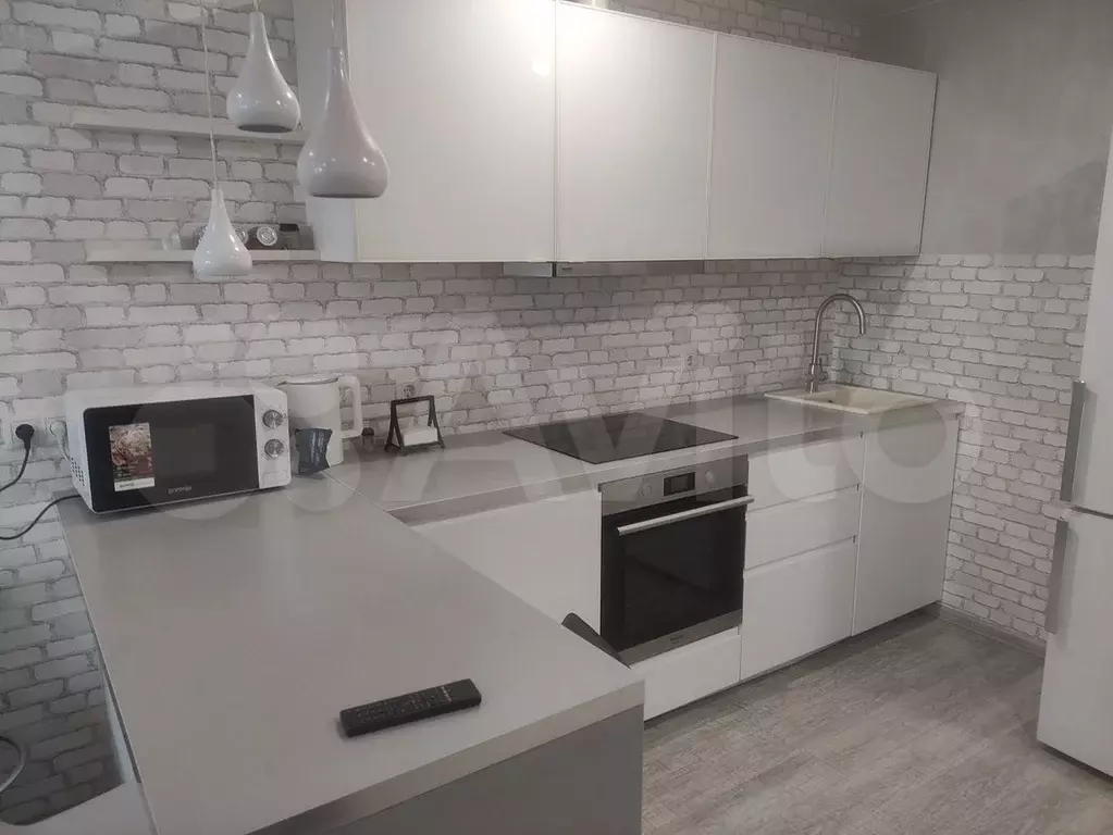2-к. квартира, 60 м, 11/16 эт. - Фото 1