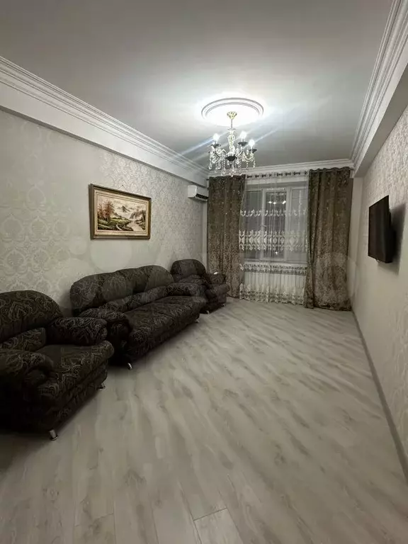2-к. квартира, 80 м, 2/10 эт. - Фото 0