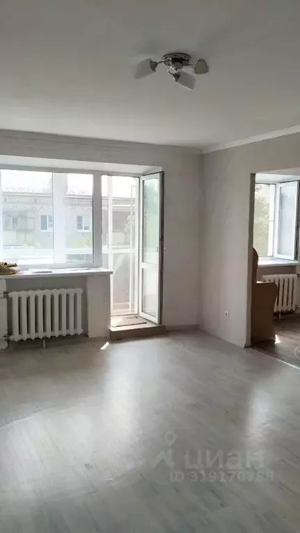 2-к кв. Омская область, Омск просп. Карла Маркса, 31 (44.0 м) - Фото 0