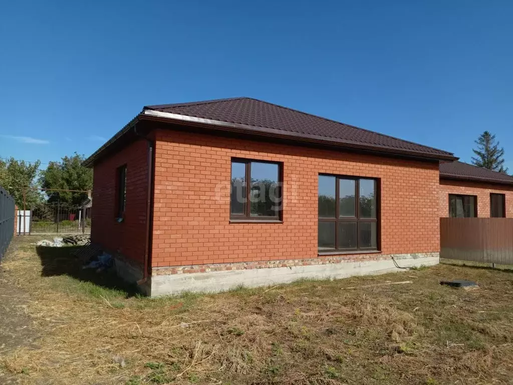 Дом в Краснодарский край, Ейский район, с. Кухаривка Рабочий пер. (75 ... - Фото 1