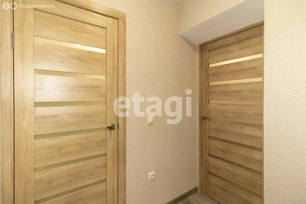 2-комнатная квартира: Тюмень, улица Восстания, 19к3 (57.9 м) - Фото 1