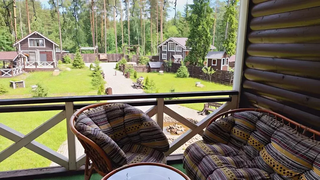 Дом в Санкт-Петербург пос. Парголово, Школьный пер. (260 м) - Фото 1