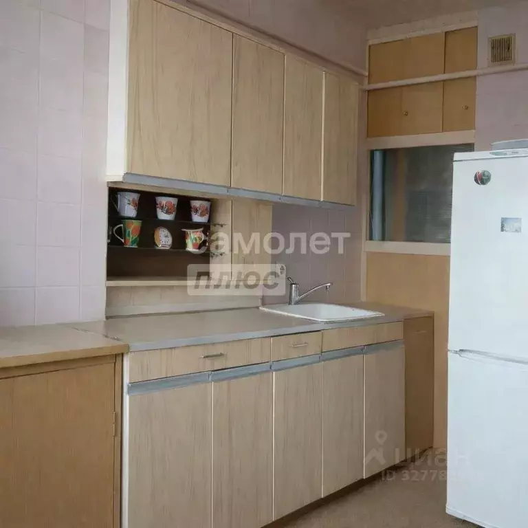 4-к кв. Курская область, Курск просп. Дружбы, 9 (68.8 м) - Фото 2