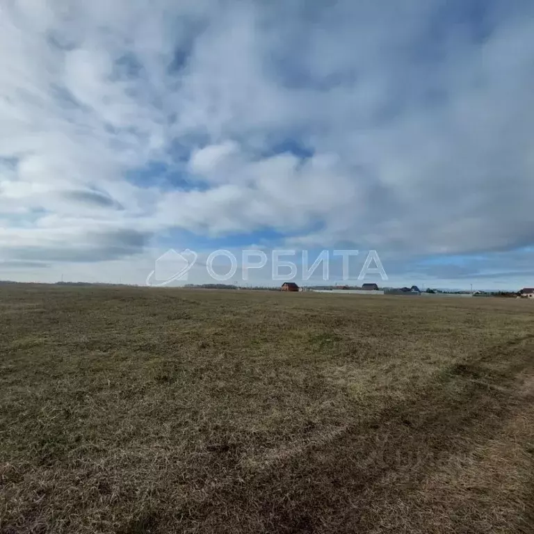 Участок в Тюменская область, Тюмень ул. Олега Антонова (6.0 сот.) - Фото 0