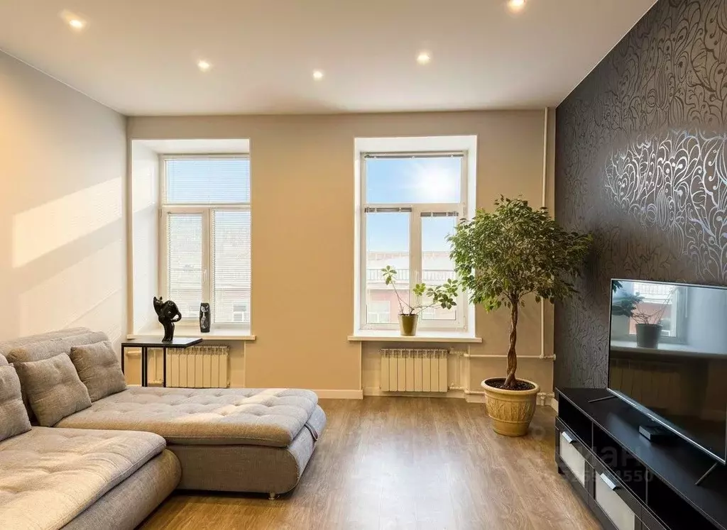 3-к кв. Санкт-Петербург Кондратьевский просп., 23 (79.4 м) - Фото 1