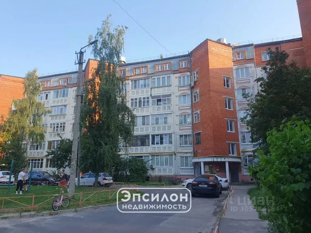 2-к кв. Курская область, Курск ул. Карла Маркса, 72к15 (61.1 м) - Фото 0