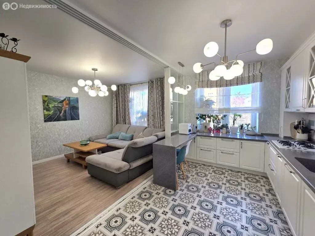 3-комнатная квартира: Калининград, улица Гайдара, 157 (77.5 м) - Фото 2