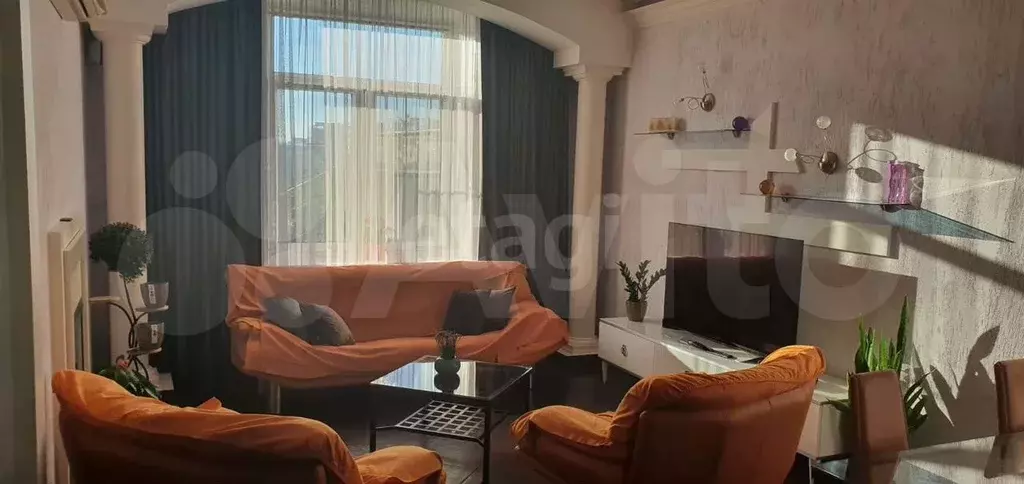 3-к. квартира, 70 м, 8/8 эт. - Фото 0