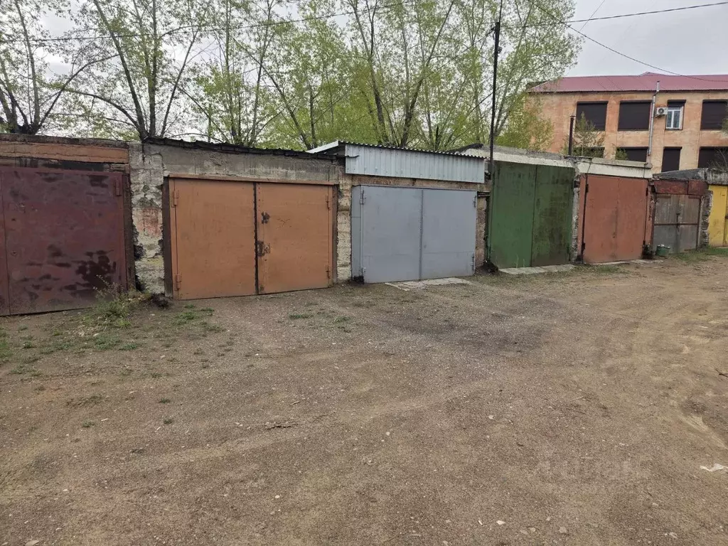 Гараж в Бурятия, Улан-Удэ ул. Павлова, 11 (18 м) - Фото 1