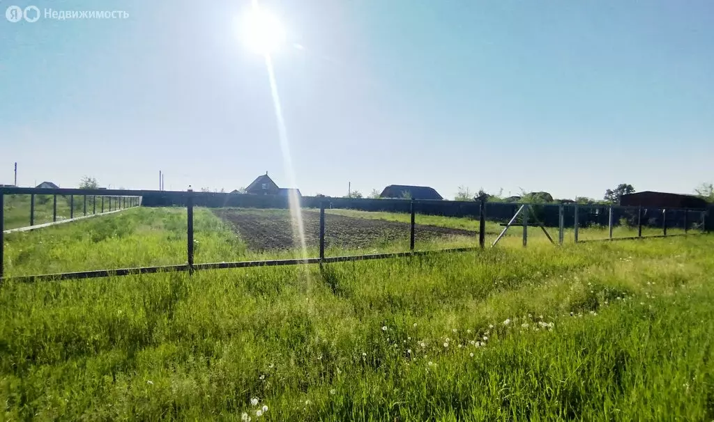 Участок в село Зелёное, улица Энтузиастов, 21 (15 м) - Фото 1
