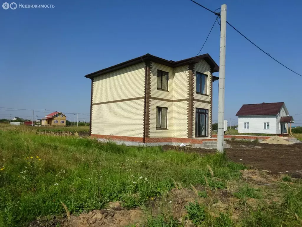 Дом в Тукаевский район, деревня Азьмушкино, микрорайон Подсолнухи, ... - Фото 0