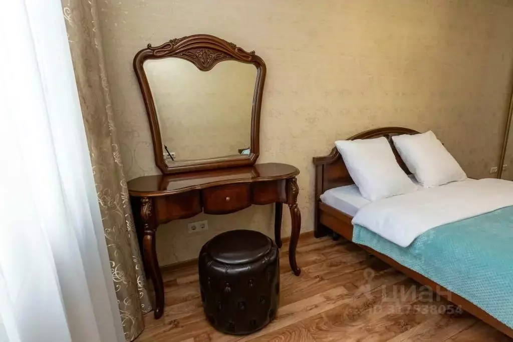 2-к кв. Сахалинская область, Южно-Сахалинск ул. Чехова, 174 (56.0 м) - Фото 1