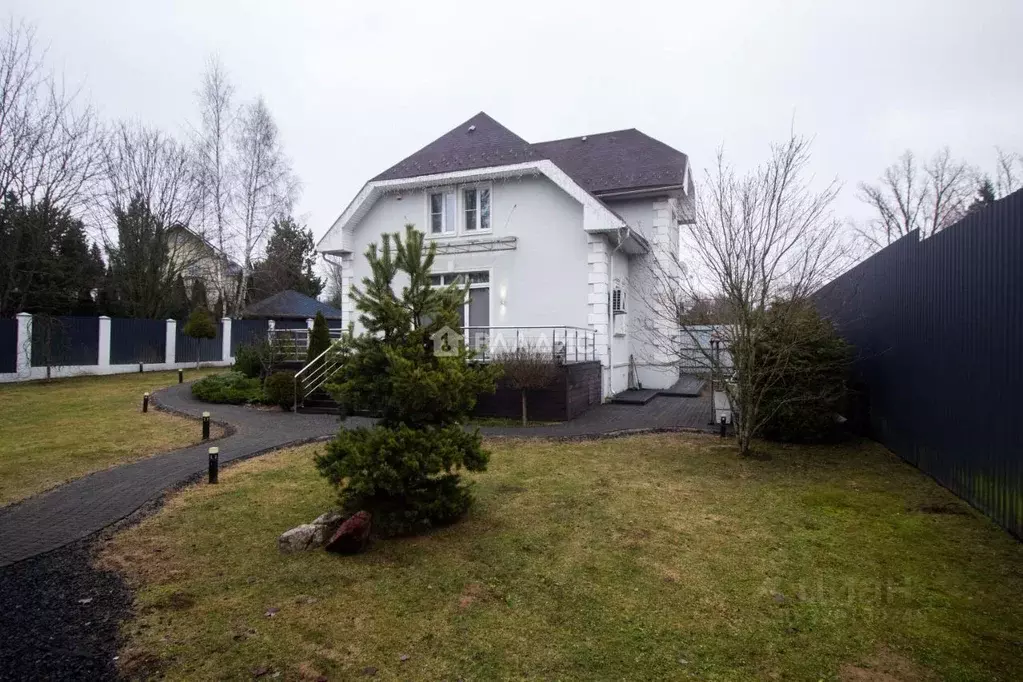 Дом в Москва пос. Шишкин Лес, ул. Заречная, 37 (240 м) - Фото 1