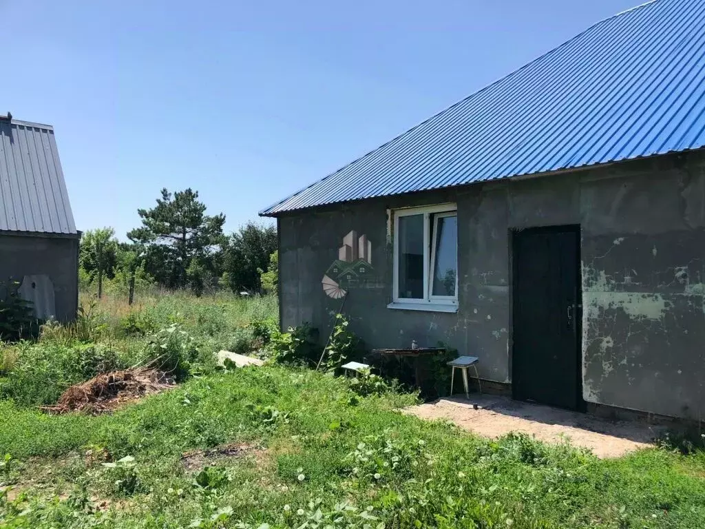 Дом в Саратовская область, Энгельсский район, с. Красный Яр ул. Мира, ... - Фото 2