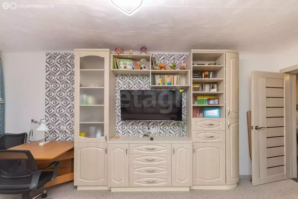 2-комнатная квартира: Ишим, Малая Садовая улица, 64 (47.3 м) - Фото 1