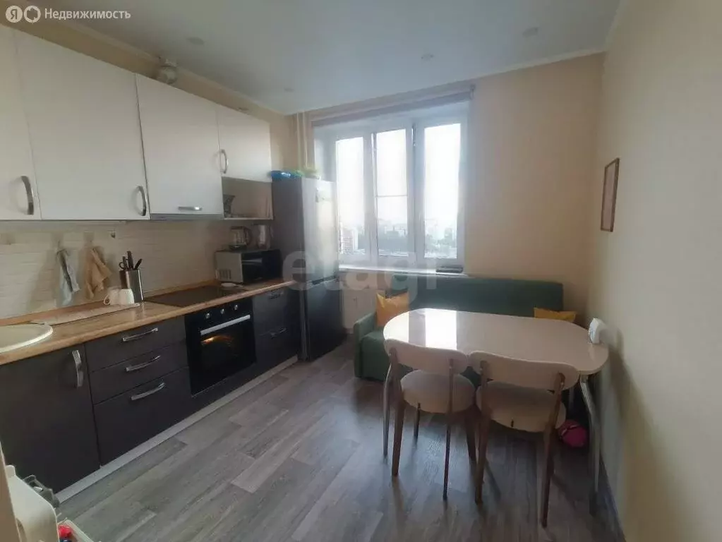 1-комнатная квартира: Тюмень, улица Тимофея Чаркова, 79 (34 м) - Фото 1