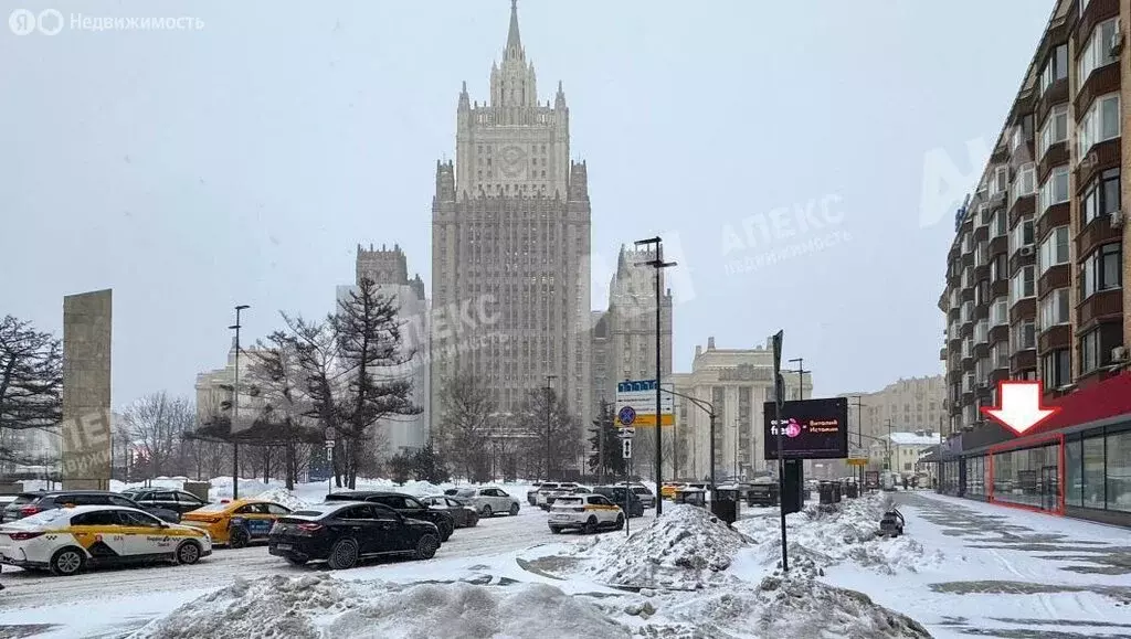 Торговая площадь (440 м) - Фото 1