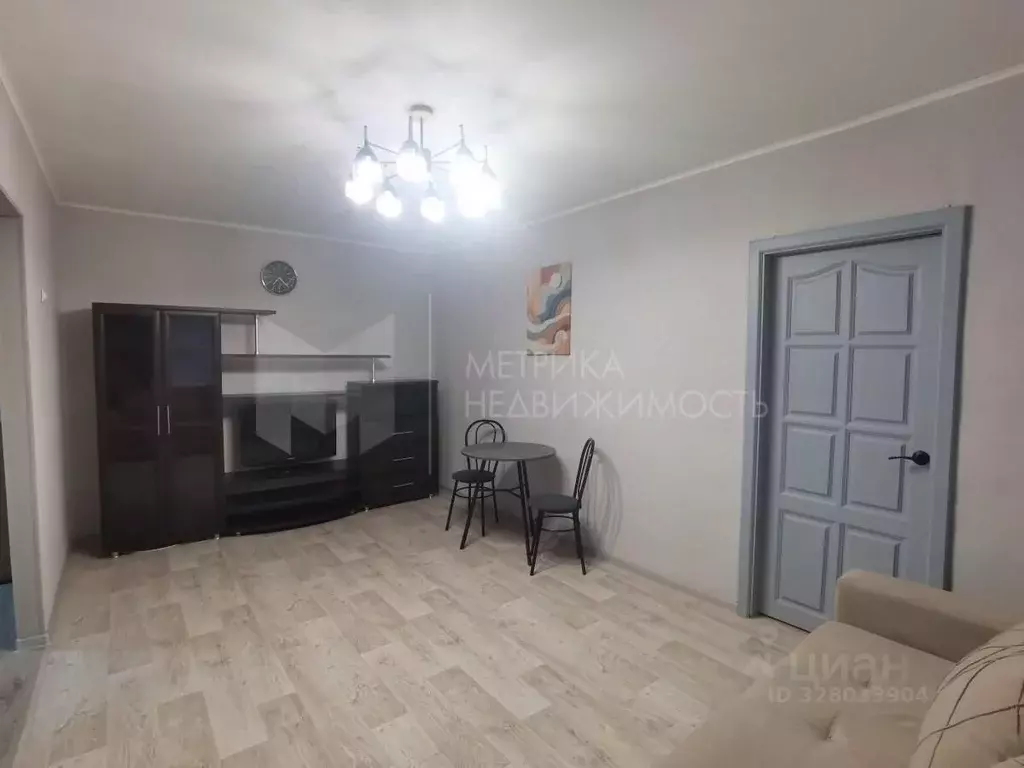 2-к кв. Тюменская область, Тюмень ул. Луначарского, 57 (44.5 м) - Фото 1