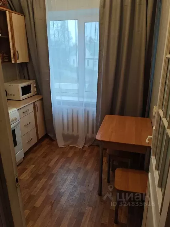 2-к кв. Ленинградская область, Новая Ладога Волховский район, А мкр, ... - Фото 2