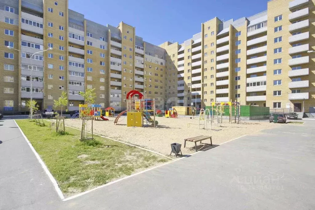 2-к кв. Тюменская область, Тюмень ул. Избышева, 6 (62.0 м) - Фото 1
