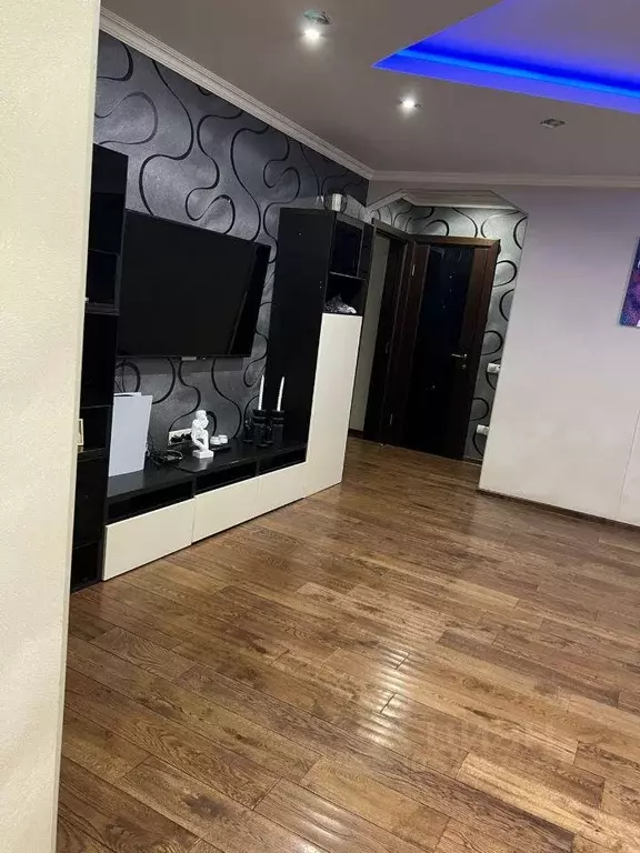 Квартира, 3 комнаты, 71.8 м - Фото 0